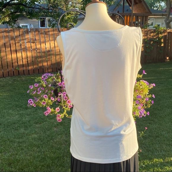 Skye’s The Limit In Full Bloom White Ruffle Top - Picture 3 of 7